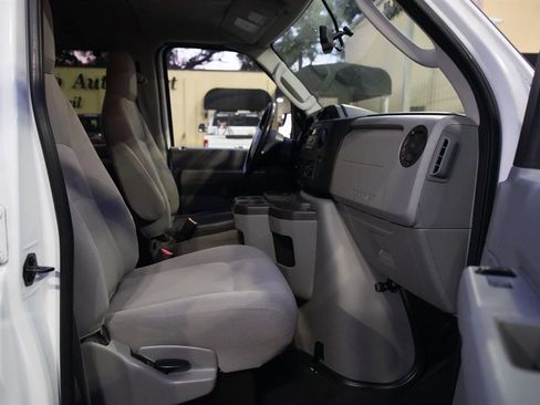 Used 2014 Ford E-350 and Econoline 350 XL w/ Interior Upgrade Package image 14