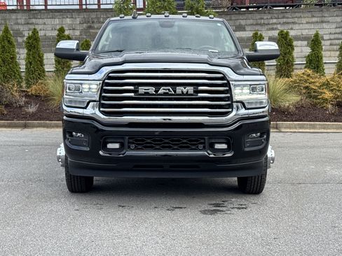 Used 2022 RAM 3500 Limited image 3