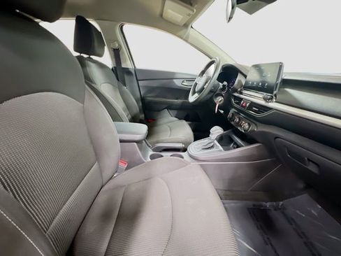 Used 2021 Kia Forte LXS image 26