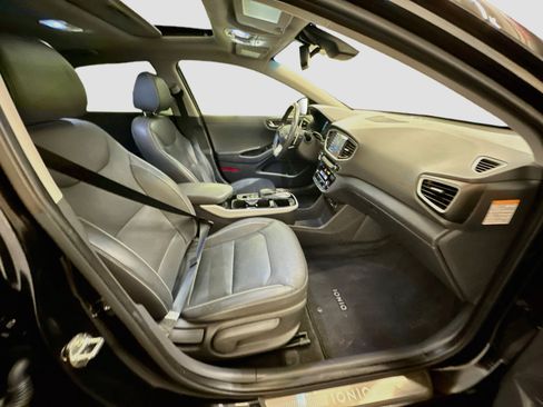 Used 2019 Hyundai Ioniq Limited FWD image 32