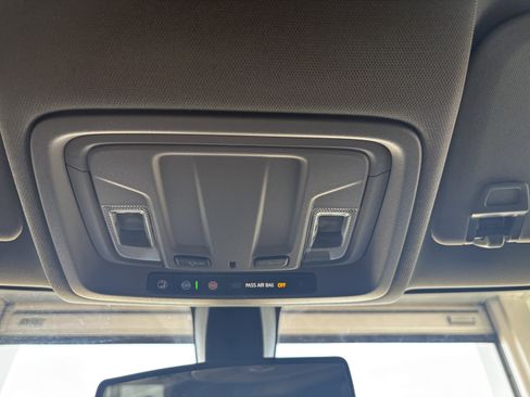 Used 2021 Chevrolet Silverado 1500 Custom image 17