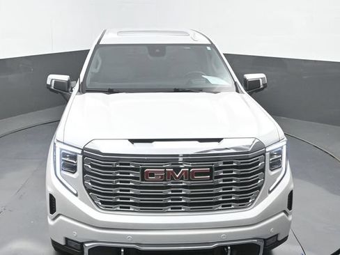 Used 2024 GMC Sierra 1500 Denali w/ Technology Package AWD/4WD image 30