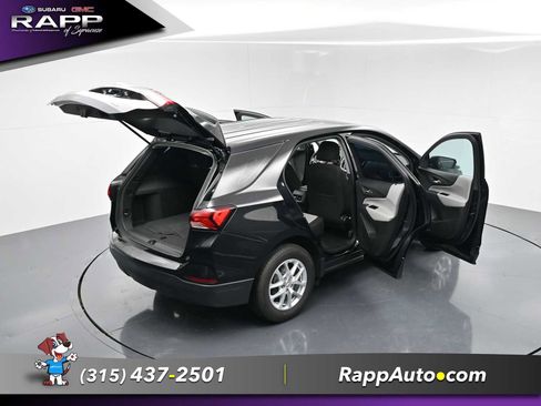 Used 2023 Chevrolet Equinox LS AWD/4WD image 27