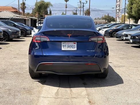 Used 2021 Tesla Model Y Long Range AWD/4WD image 3