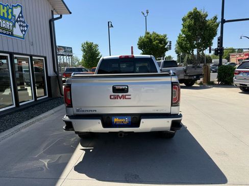 Used 2018 GMC Sierra 1500 Denali AWD/4WD image 5