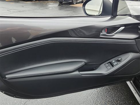 Used 2023 MAZDA MX-5 Miata Grand Touring w/ Weather Package image 7