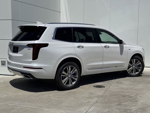 New 2025 Cadillac XT6 Premium Luxury w/ Platinum Package image 7