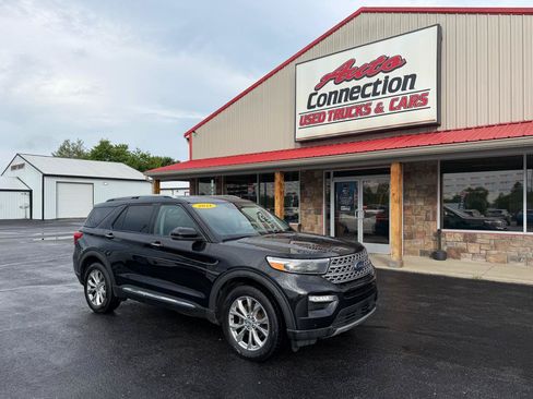Used 2021 Ford Explorer Limited AWD/4WD image 2