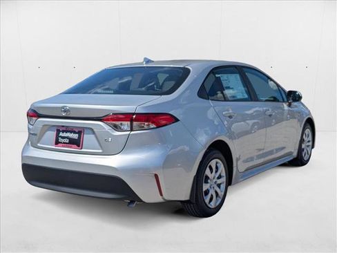 New 2025 Toyota Corolla LE FWD image 2