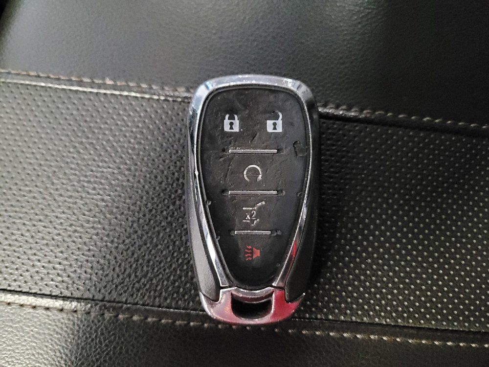 Used 2019 Chevrolet Traverse Premier w/ Redline Edition FWD image 32