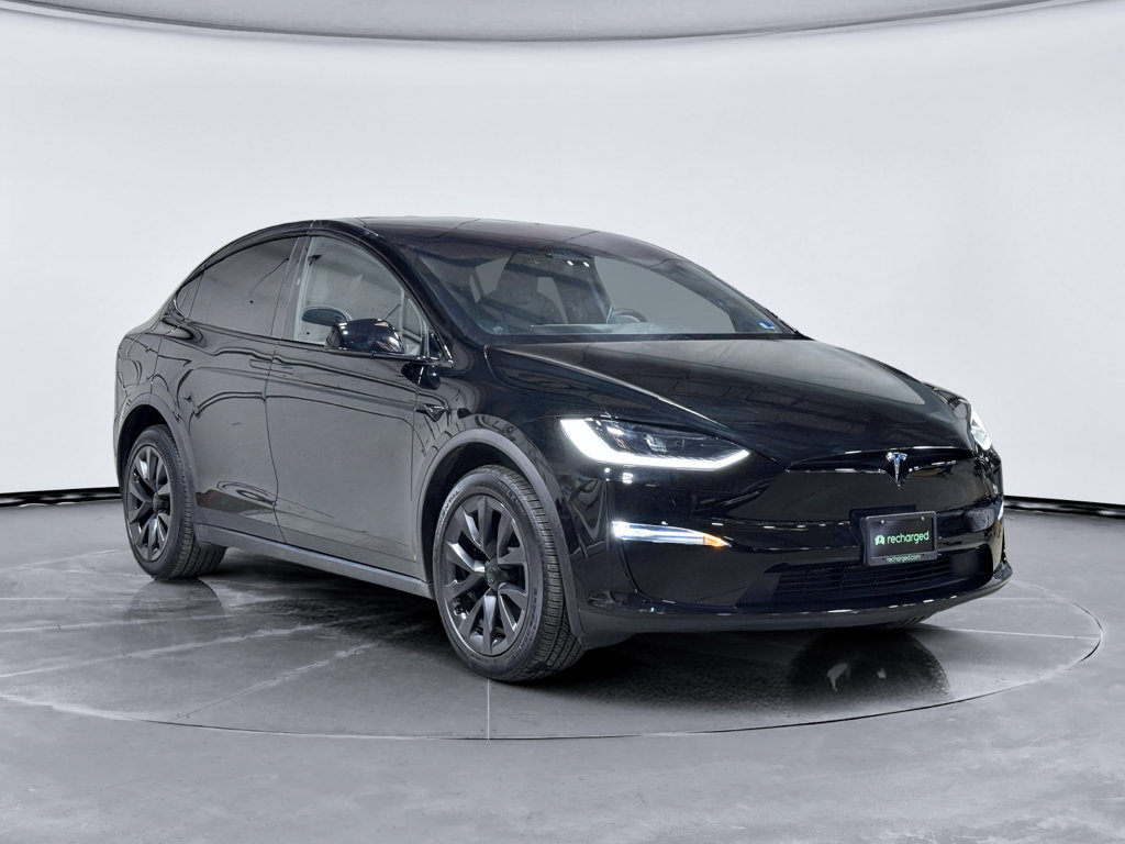 Used 2023 Tesla Model X AWD/4WD image 4