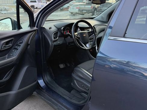 Used 2018 Chevrolet Trax LT w/ Driver Confidence Package image 14