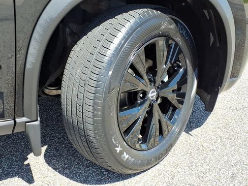 Certified 2023 Nissan Rogue SV w/ SV Premium B Package AWD/4WD image 8