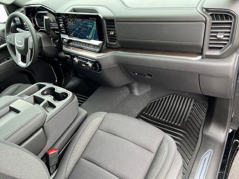 New 2026 GMC Sierra 1500 Elevation image 17