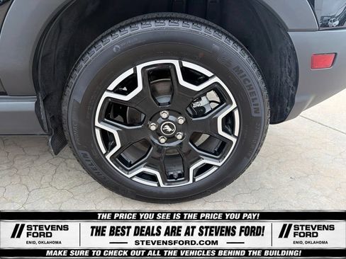 Used 2025 Ford Bronco Sport Outer Banks w/ Outer Banks Tech Package+ AWD/4WD image 14