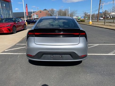 Used 2024 Toyota Prius LE image 4