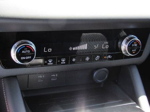 New 2026 Mitsubishi Outlander ES FWD image 26