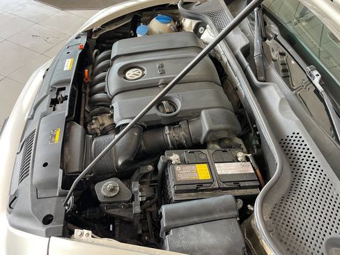 Used 2012 Volkswagen Beetle 2.5 image 33