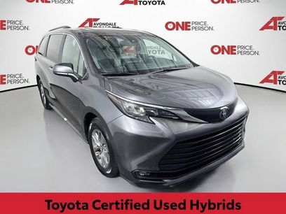 Certified 2025 Toyota Sienna XLE