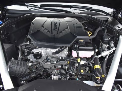 Used 2025 Genesis G70 2.5T image 33