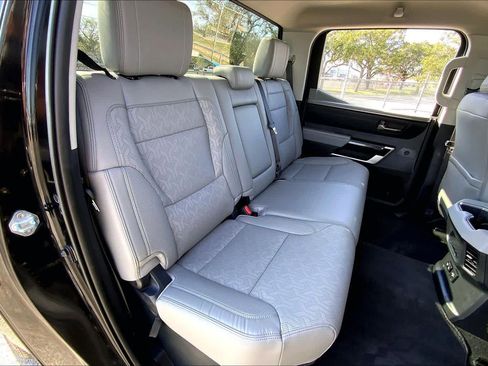 Used 2024 Toyota Tundra Limited image 18