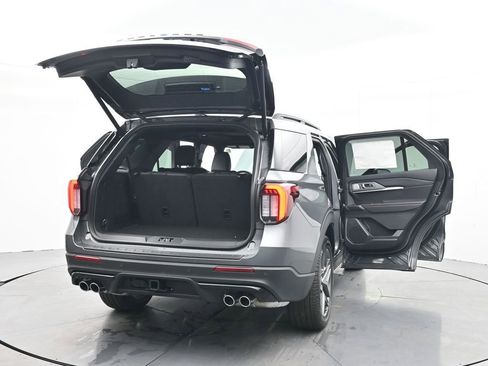 New 2026 Ford Explorer ST w/ Sun And Sound Package image 37