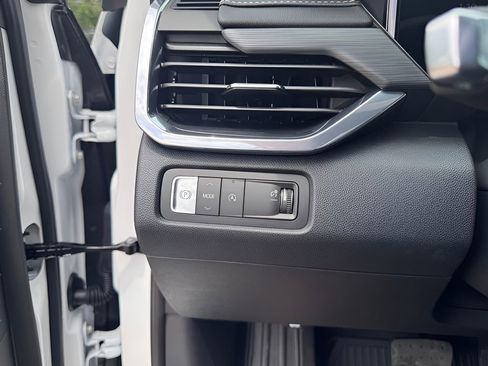 New 2026 GMC Acadia Elevation w/ Elevation Premium Package FWD image 16