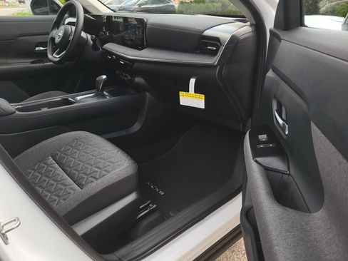 New 2026 Nissan Kicks SV w/ Cold Weather Package FWD image 10