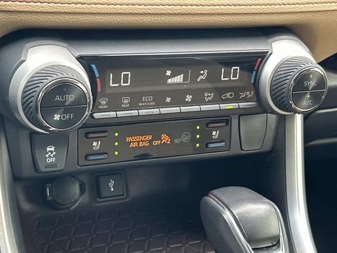Used 2021 Toyota RAV4 Limited w/ Limited Grade Weather Package FWD image 38