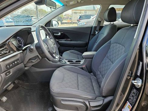 Certified 2022 Kia Niro LXS image 16