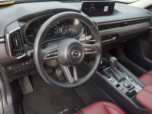 Certified 2025 MAZDA CX-50 2.5 Hybrid w/ Premium Plus Pkg image 9