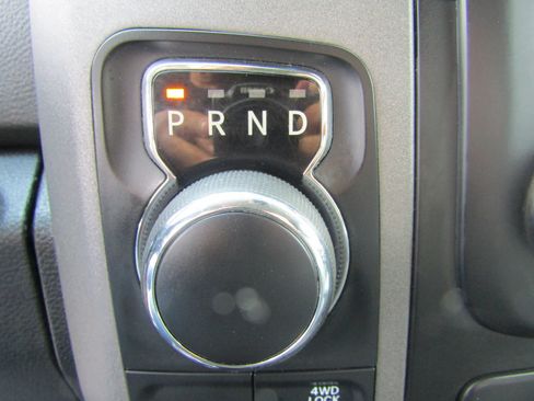 Used 2017 RAM 1500 Express AWD/4WD image 27