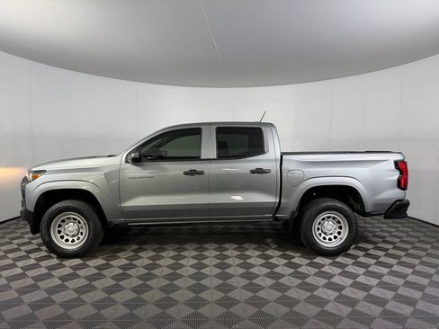 Used 2024 Chevrolet Colorado W/T RWD image 11