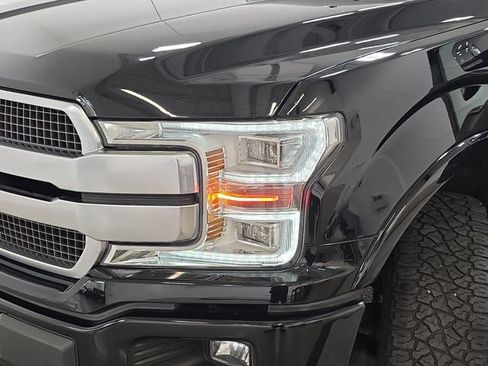 Used 2018 Ford F150 Platinum w/ Equipment Group 701A Luxury AWD/4WD image 31