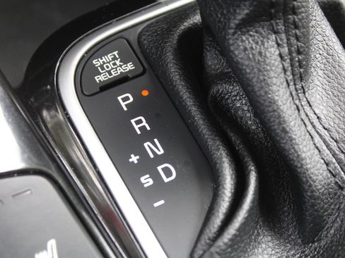 Certified 2024 Kia Soul EX FWD image 34