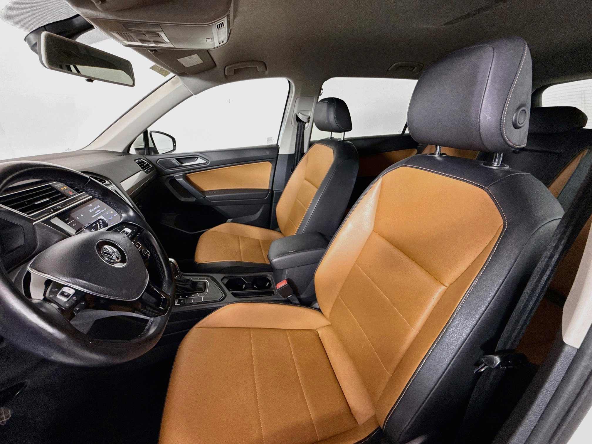 Used 2019 Volkswagen Tiguan SE FWD image 11