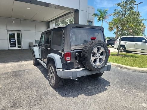 Used 2017 Jeep Wrangler Unlimited Sport w/ Quick Order Package 23S AWD/4WD image 4