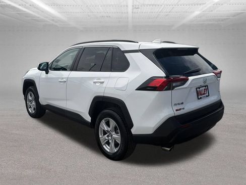 Used 2019 Toyota RAV4 XLE w/ Convenience Package AWD/4WD image 9