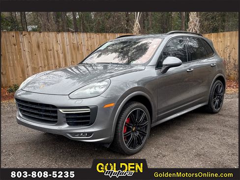 Used 2017 Porsche Cayenne Turbo image 1