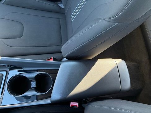 Used 2022 Hyundai Elantra SEL w/ Convenience Package image 31