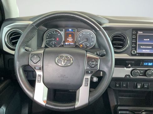 Used 2023 Toyota Tacoma SR5 w/ Technology Package RWD image 8
