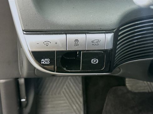 Used 2024 Hyundai Ioniq 5 SEL image 17