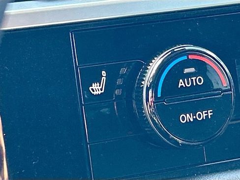 Certified 2025 Nissan Pathfinder SV AWD/4WD image 16