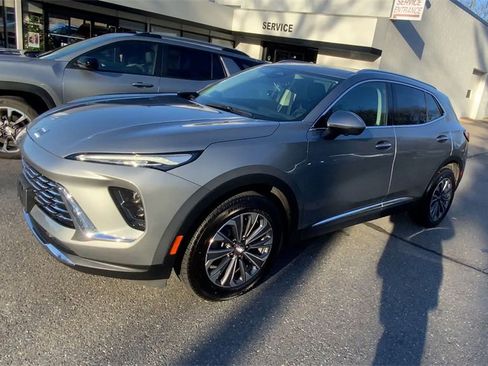 Used 2025 Buick Envision Preferred image 5