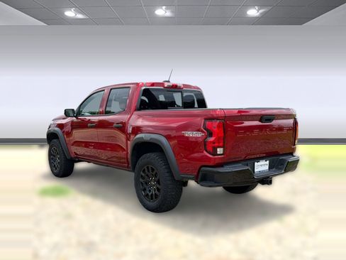 Used 2025 Chevrolet Colorado Trail Boss AWD/4WD image 3