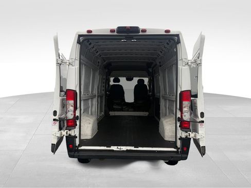 Used 2023 RAM ProMaster 2500 image 27