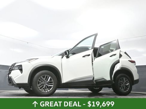 Used 2024 Nissan Rogue S AWD/4WD image 76