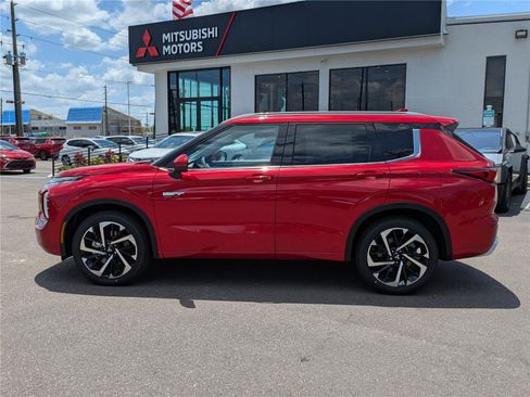 New 2025 Mitsubishi Outlander SEL image 7