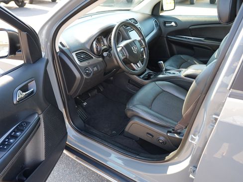 Used 2019 Dodge Journey Crossroad w/ Nav & Sun Group AWD/4WD image 13