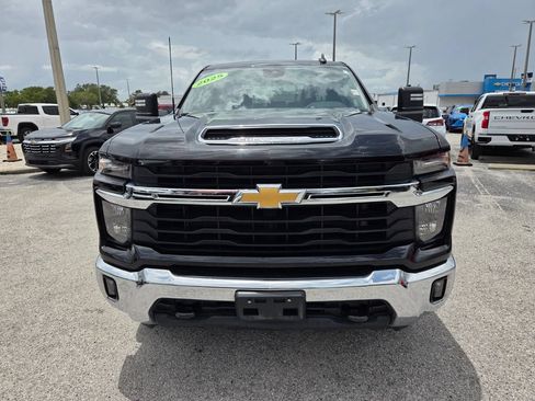 Used 2025 Chevrolet Silverado 2500 LT w/ Convenience Package AWD/4WD image 21